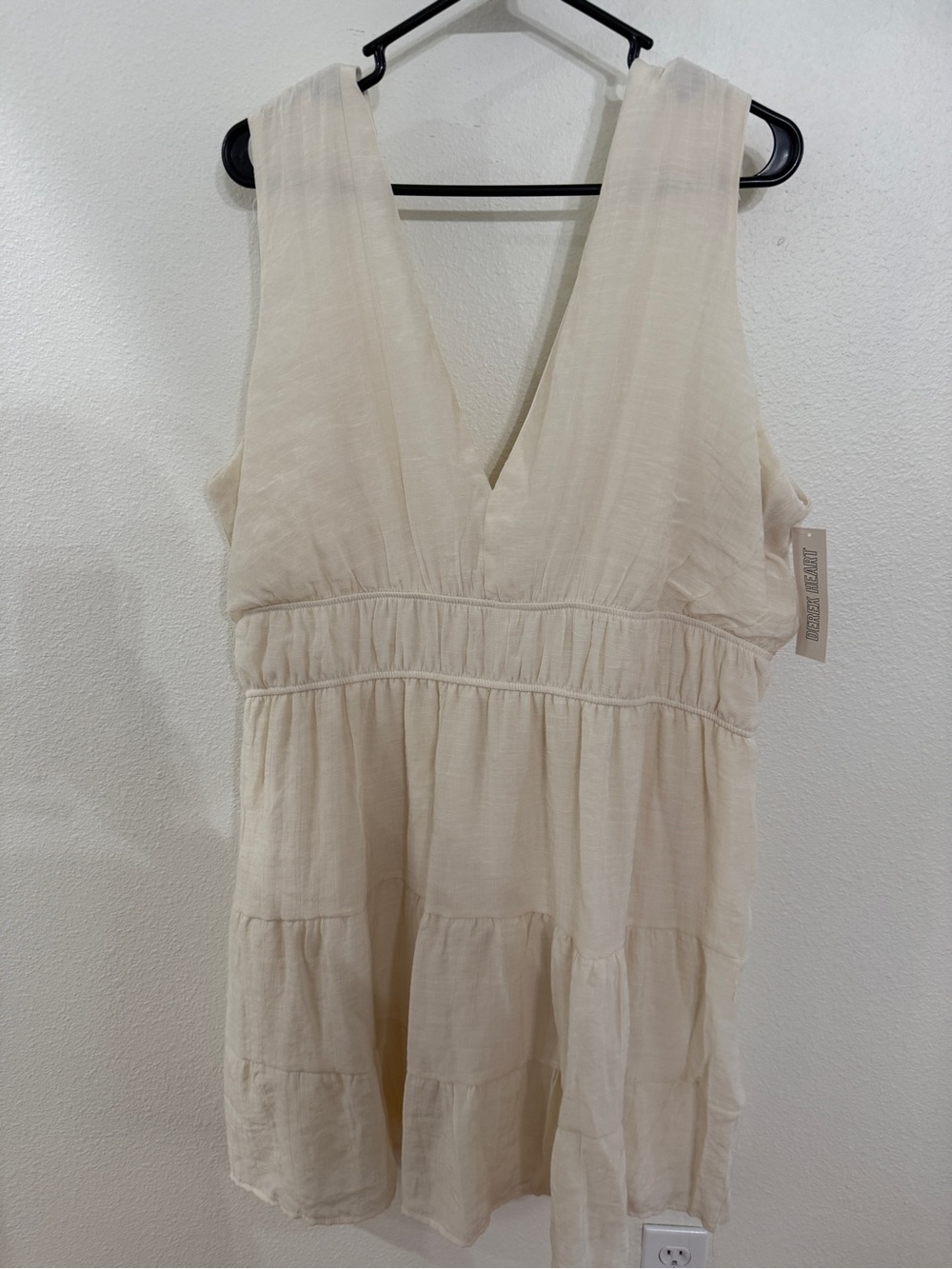 Derek Heart Cream Sleeveless V-Neck Midi Dress